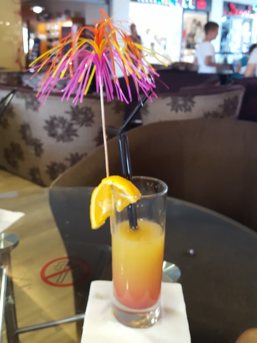 Moo Cafe & Bakery-10